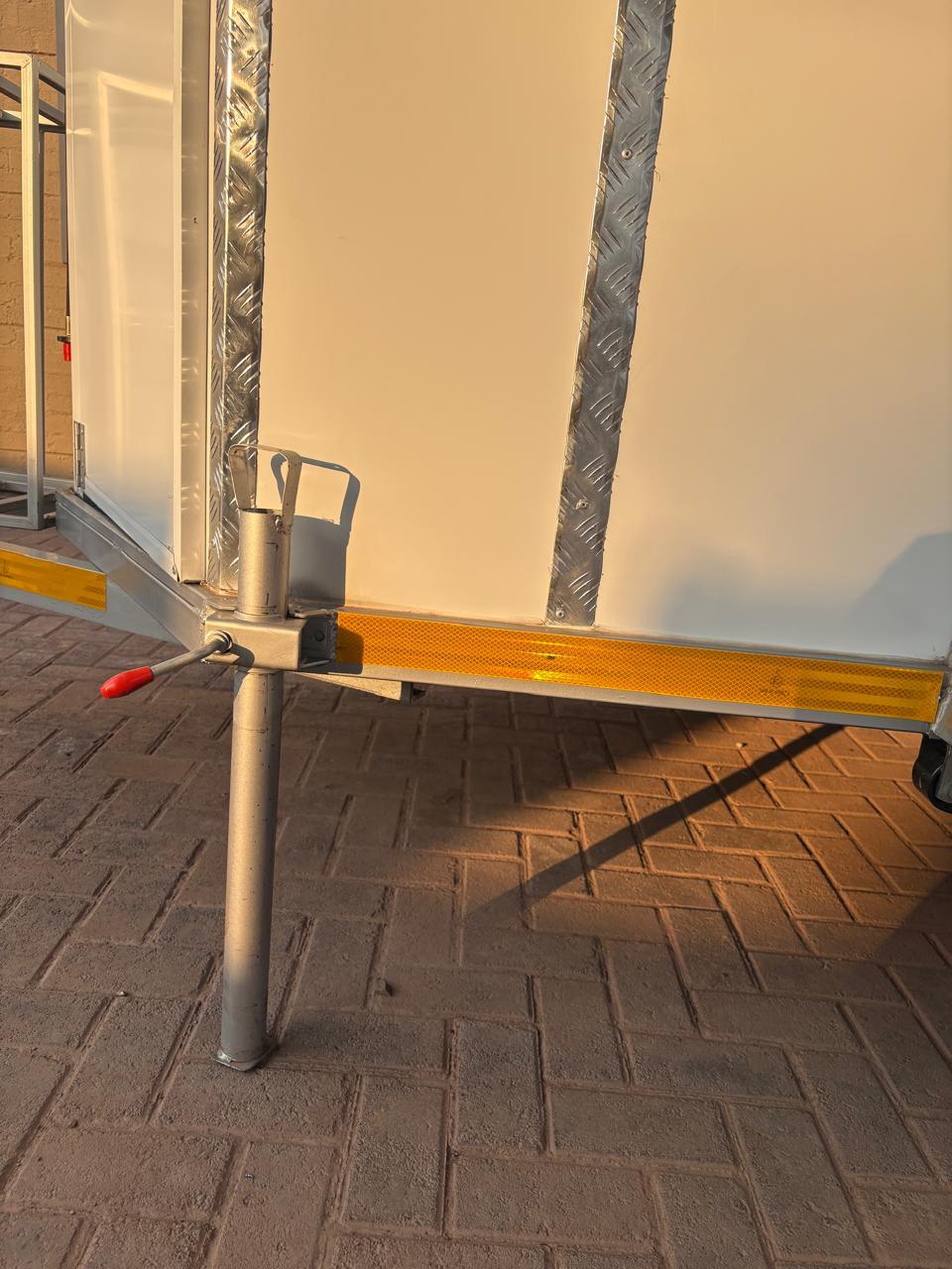 image28
